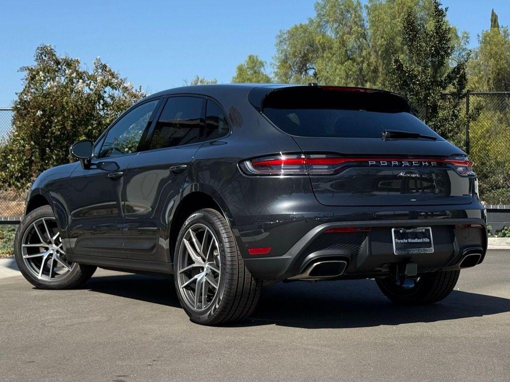 Porsche Macan 2025