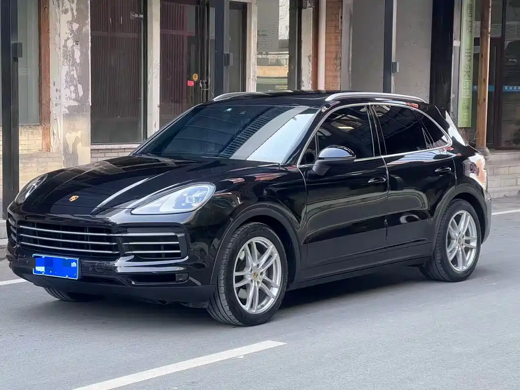 Porsche Cayenne 2021