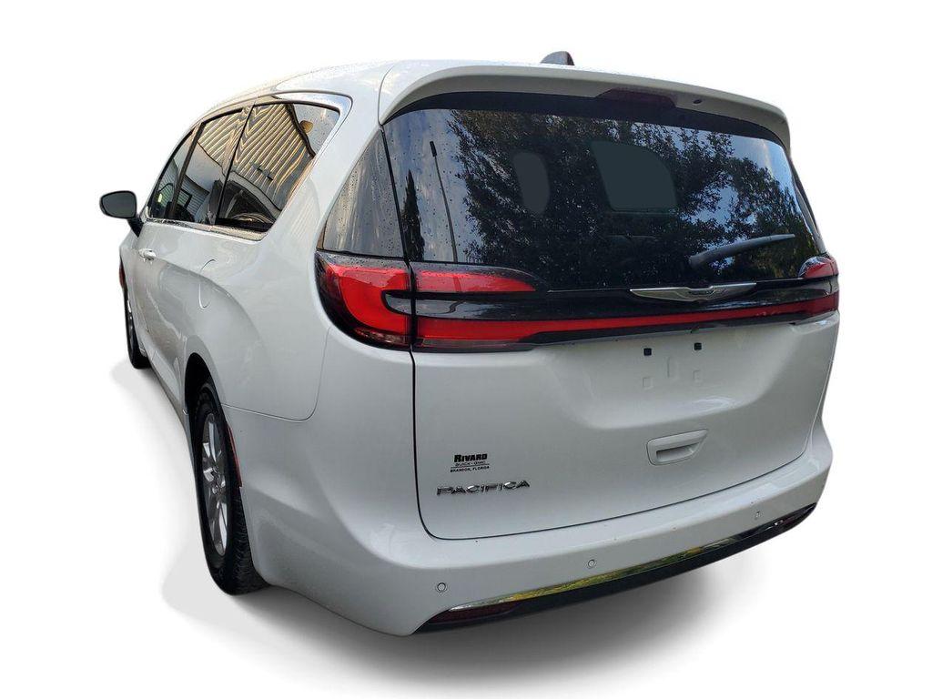 Chrysler Pacifica 2024