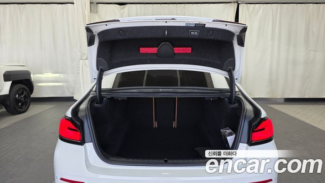 BMW 5 серии 2022