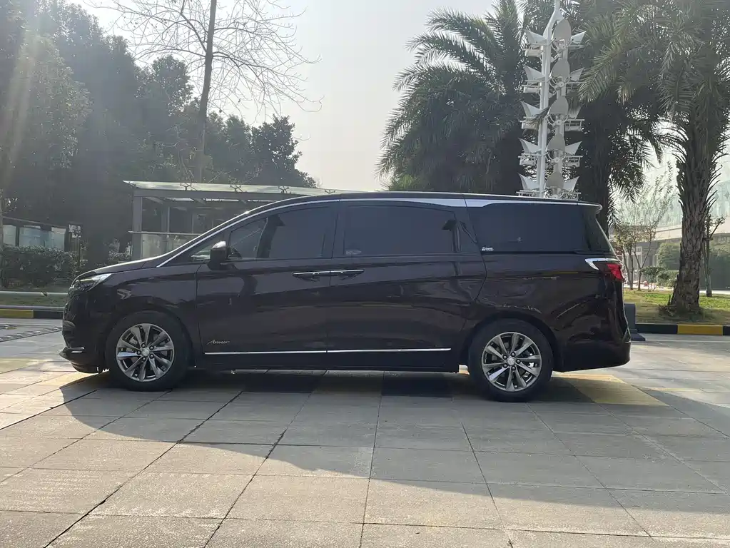 Buick GL8 2021