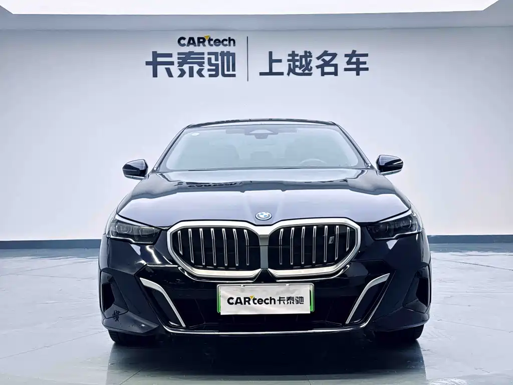 BMW i5 2024