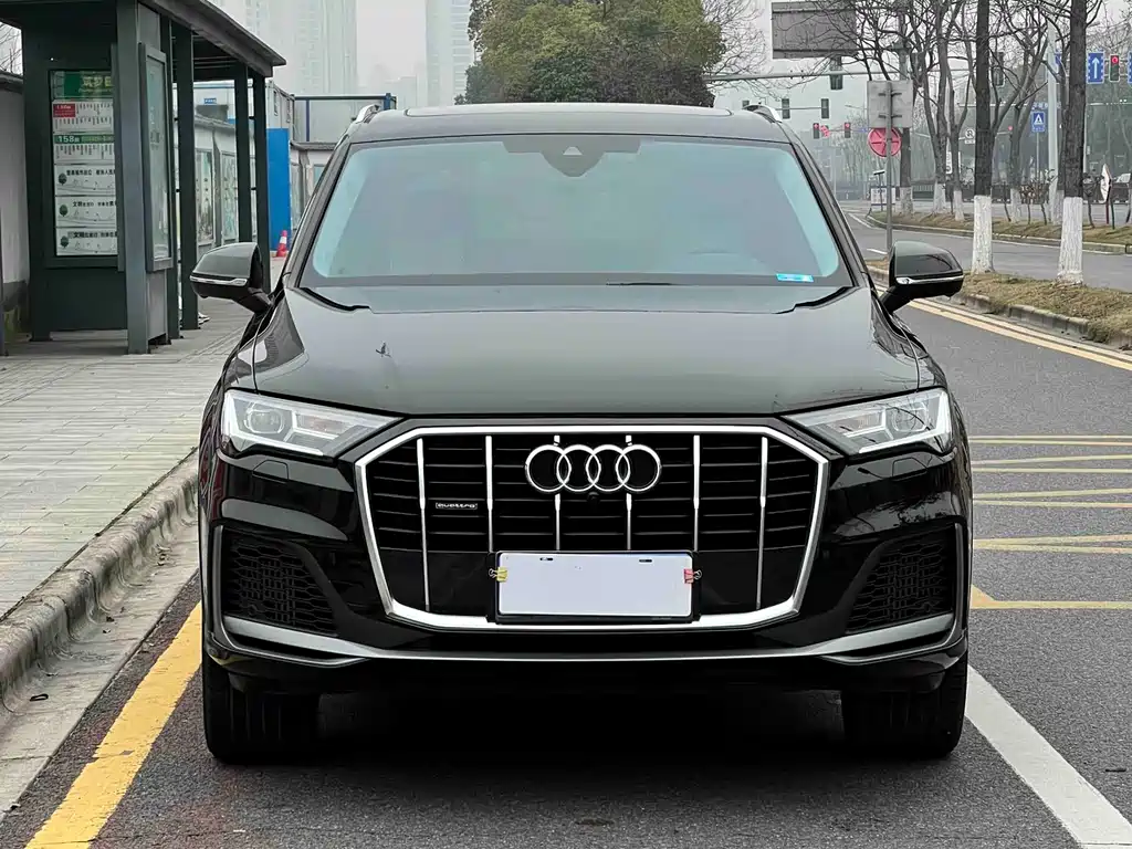 Audi Q7 2023