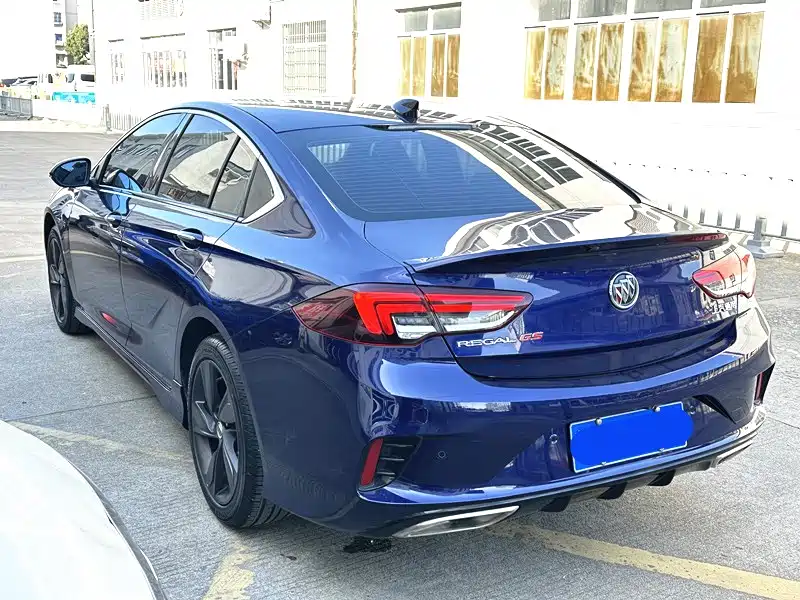 Buick Regal 2021