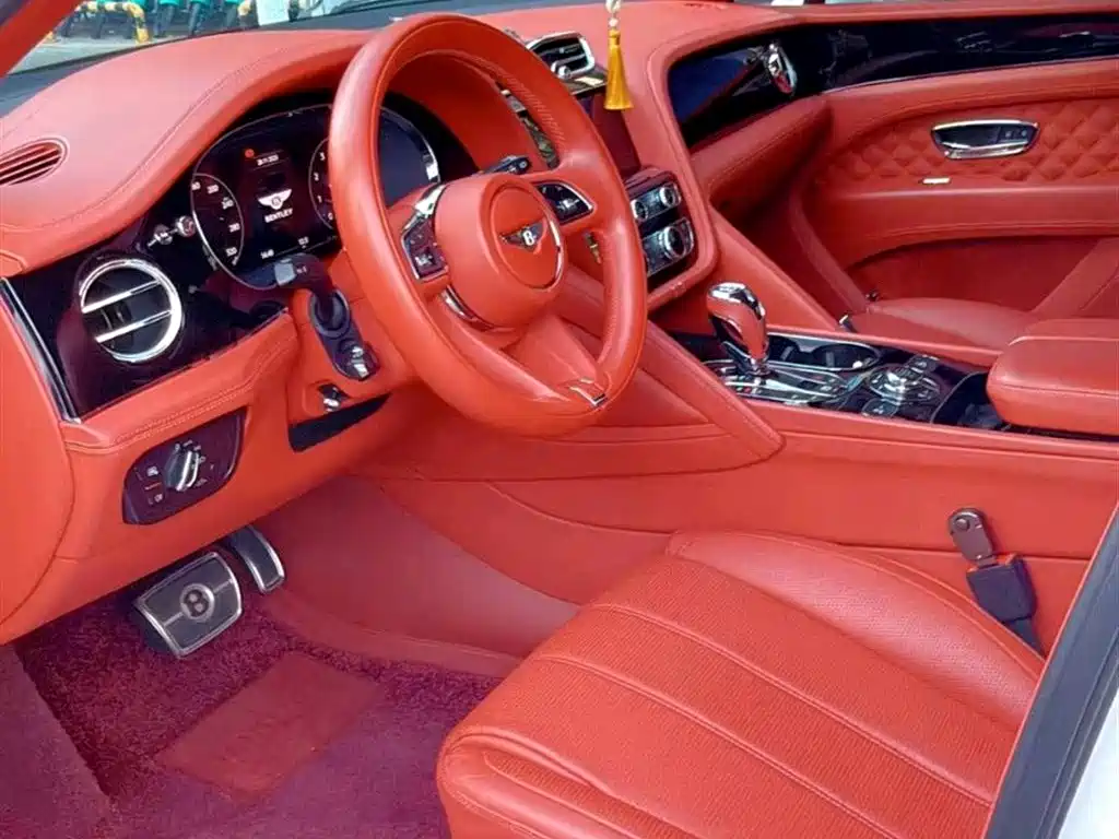 Bentley Bentayga 2023