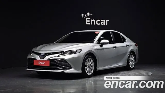 Toyota Camry 2021