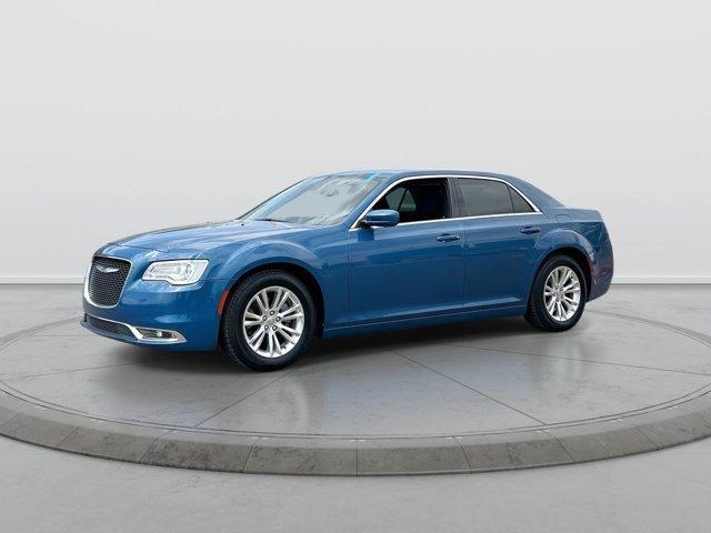 Chrysler 300 2021