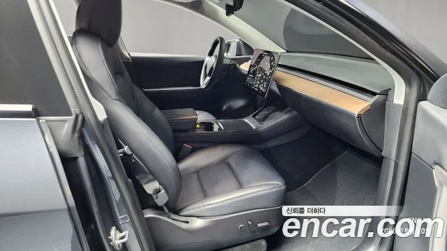 Tesla Model Y 2021