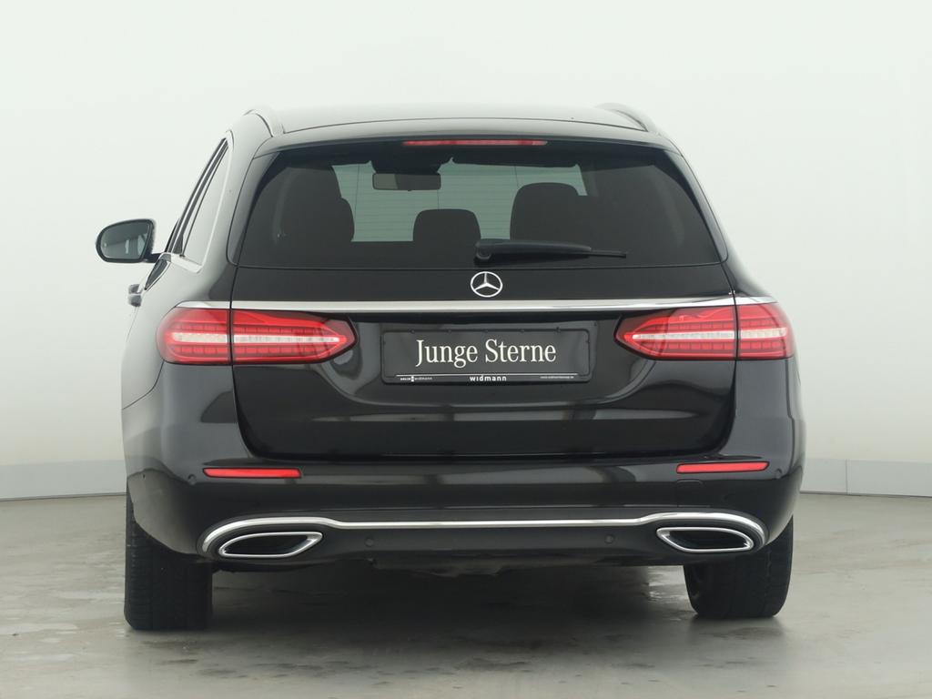 Mercedes-Benz E 220 2023