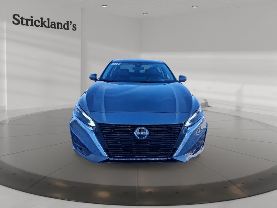 Nissan Altima 2023