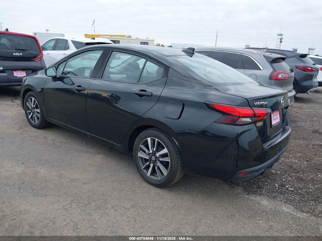 Nissan Versa 2021