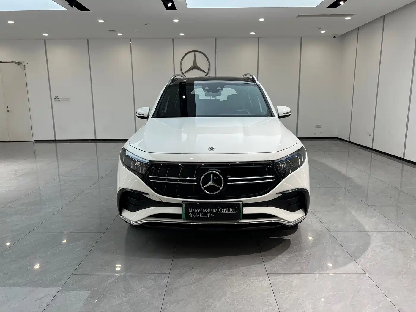Mercedes-Benz EQB 2024