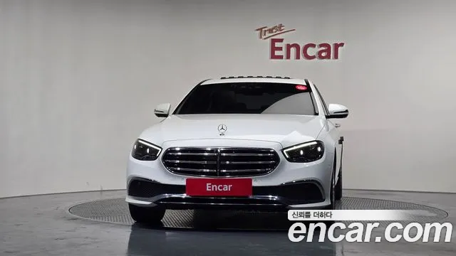 Mercedes-Benz E-Класс 2022
