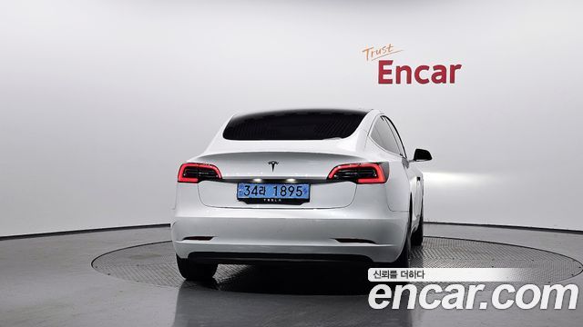 Tesla Model 3 2020
