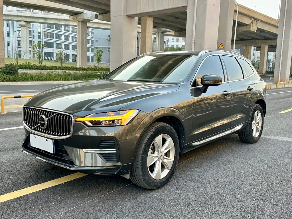 Volvo XC60 2022
