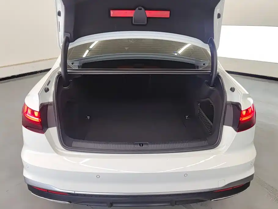 Audi A4 2024