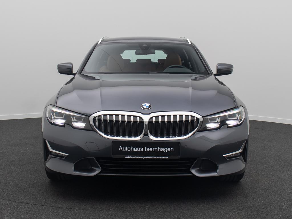 BMW 320 2021