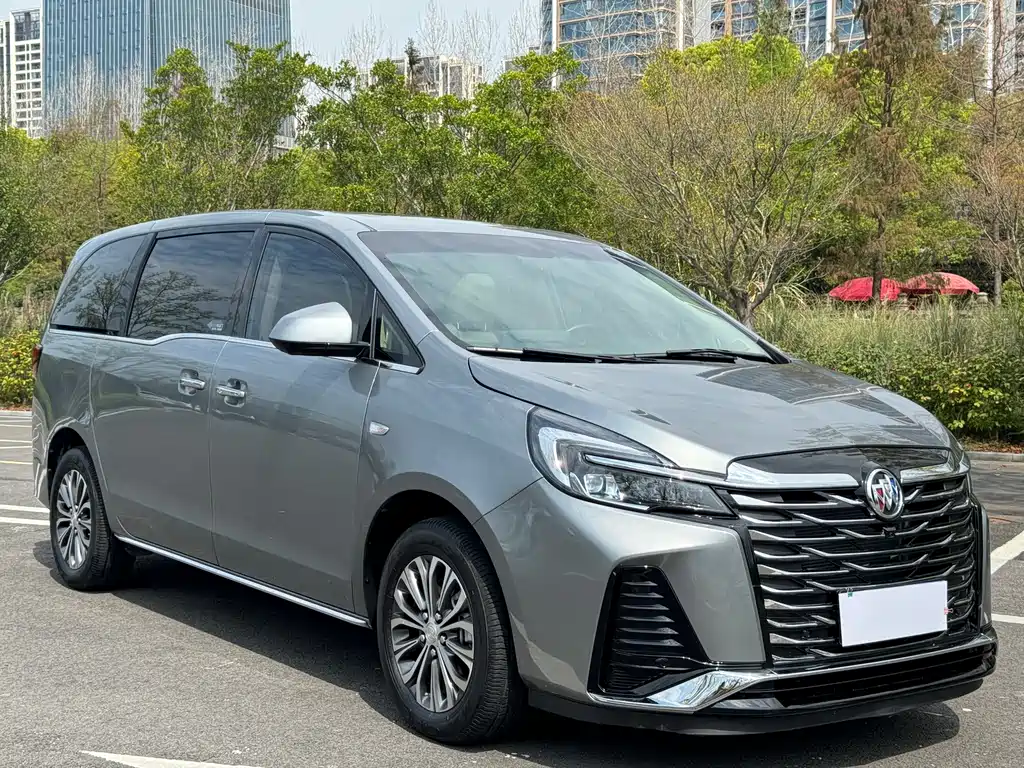 Buick GL8 2025
