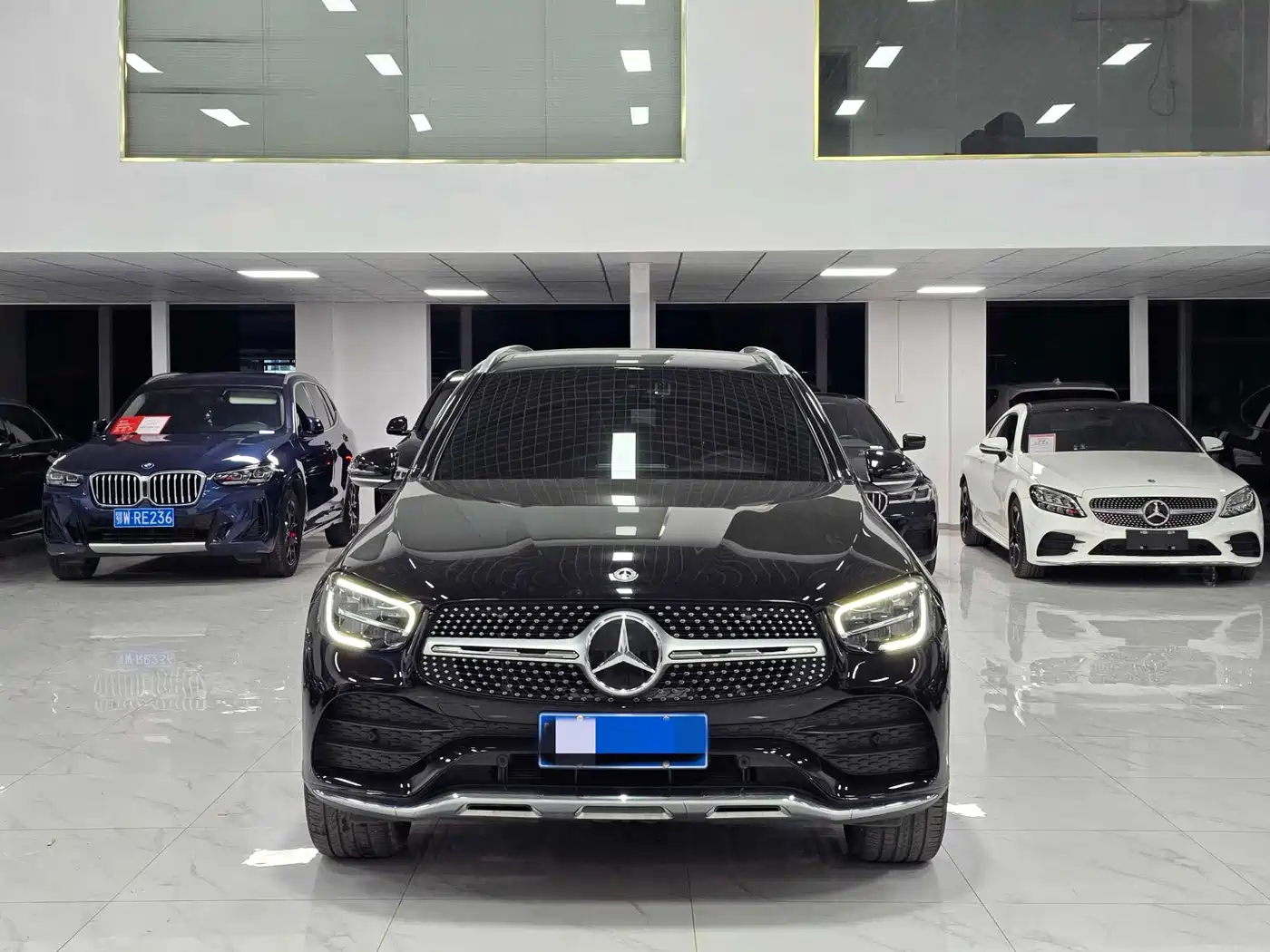 Mercedes-Benz GLC 2023