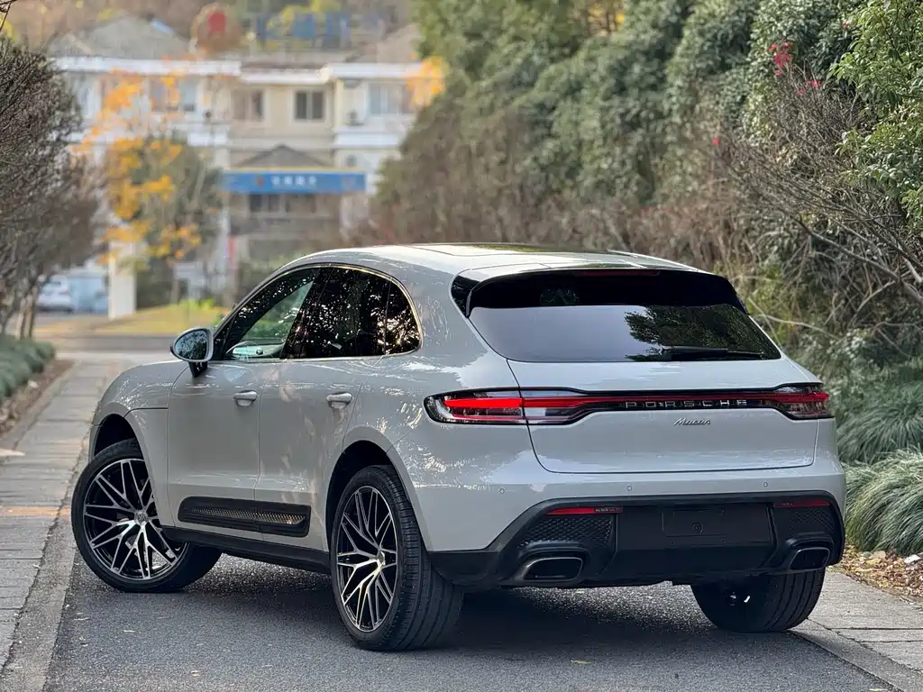 Porsche Macan 2024