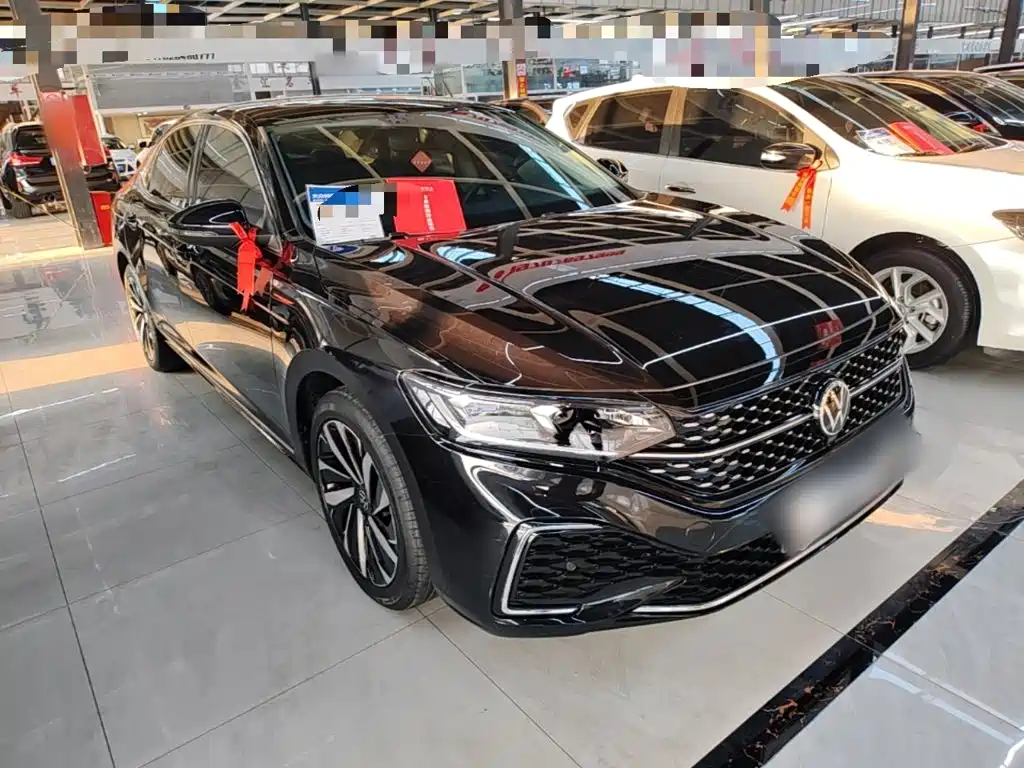 Volkswagen Passat 2022