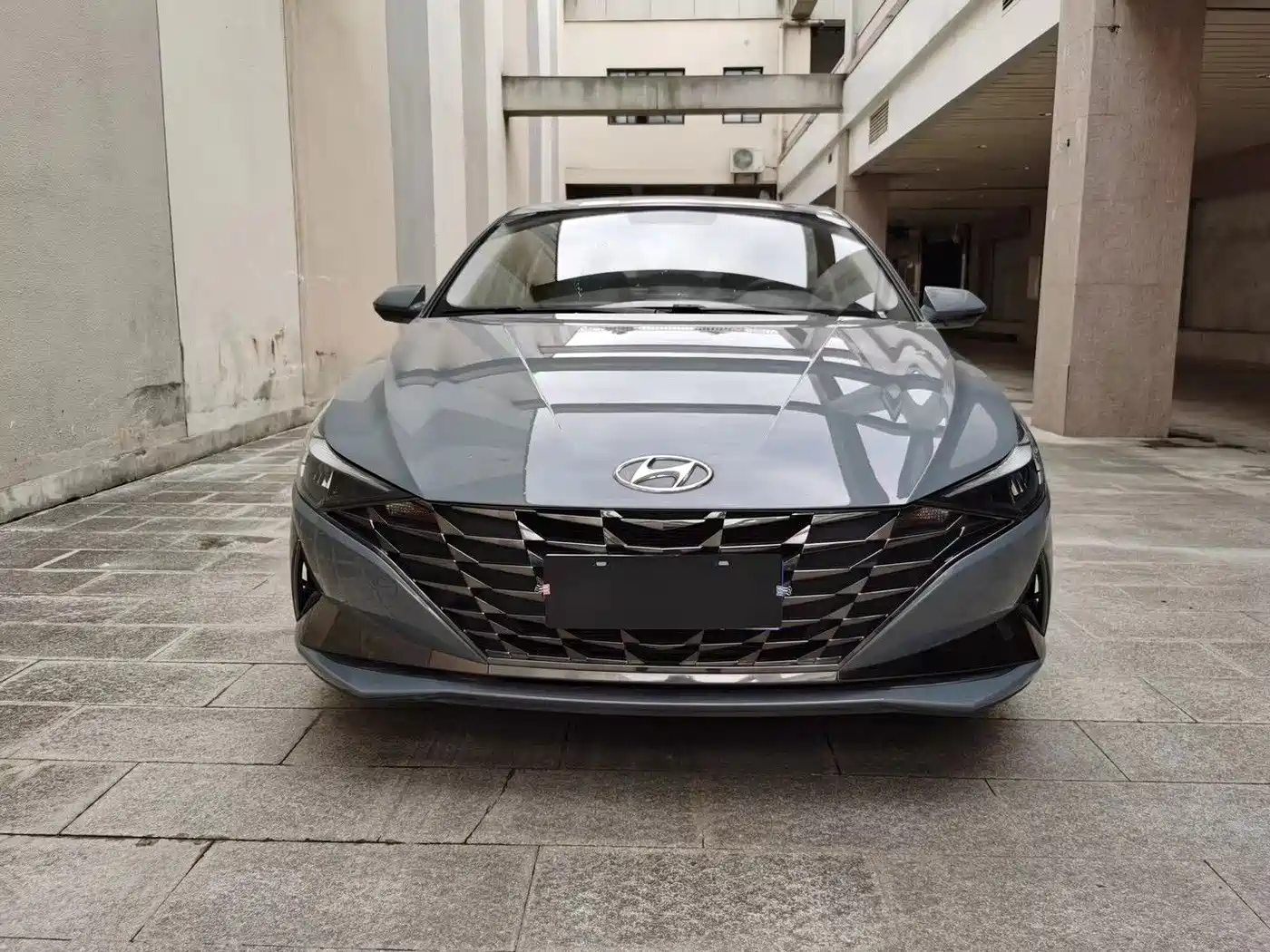 Hyundai Elantra 2022