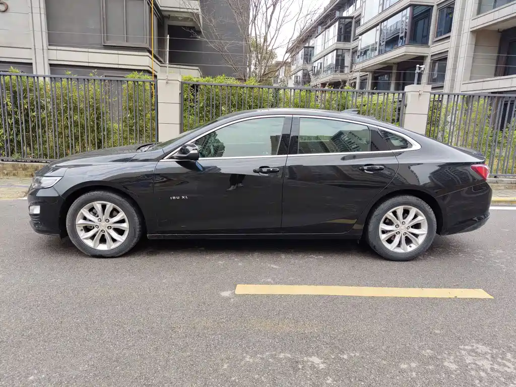 Chevrolet Malibu 2021
