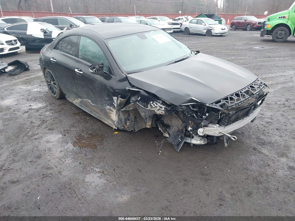 Mercedes-Benz CLA 2022