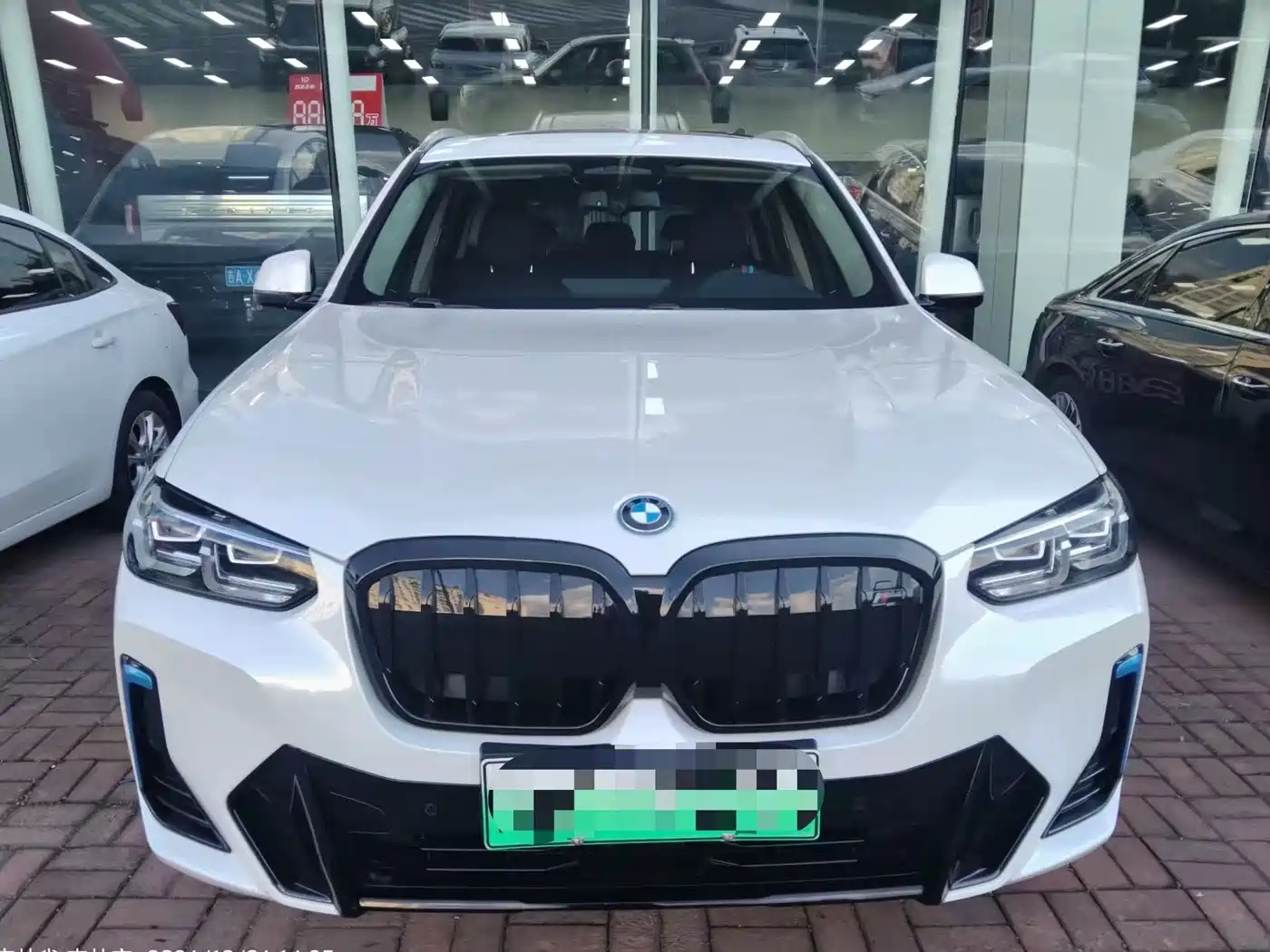BMW iX3 2021