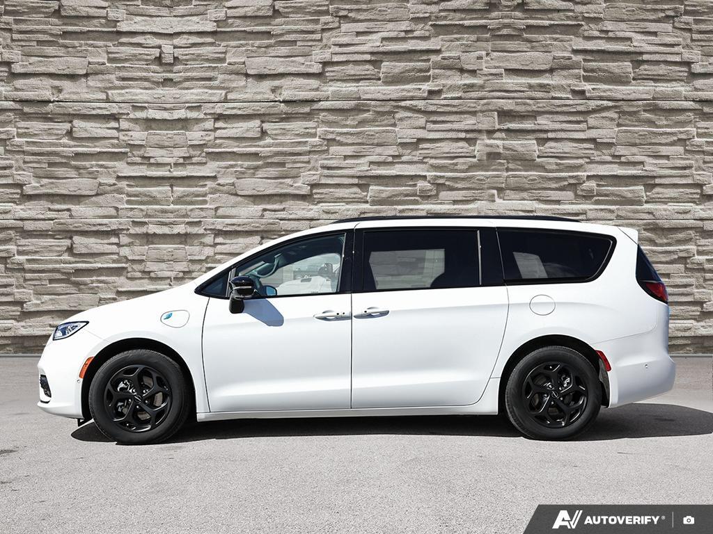 Chrysler Pacifica 2024