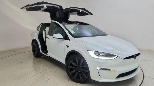 Tesla Model X 2022