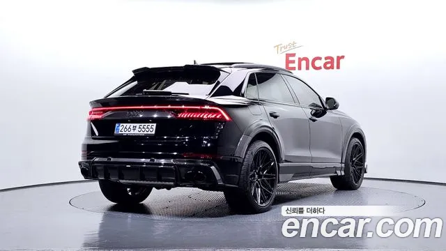 Audi RSQ8 2023