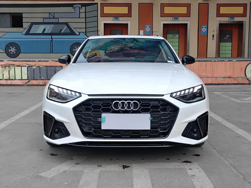 Audi A4 2023