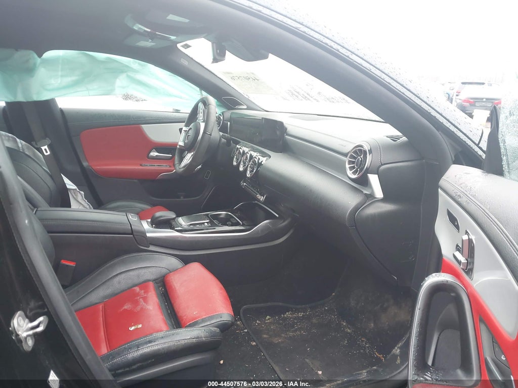 Mercedes-Benz CLA 2023