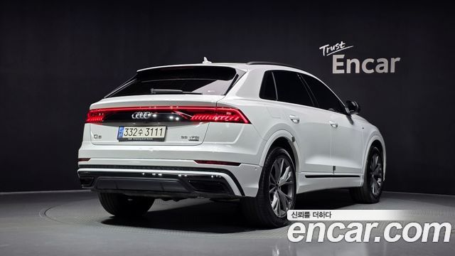 Audi Q8 2022