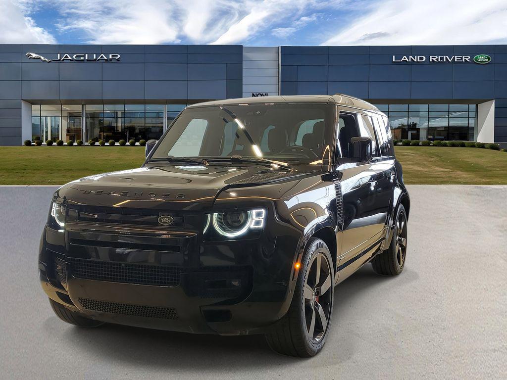 Land Rover Defender 2024
