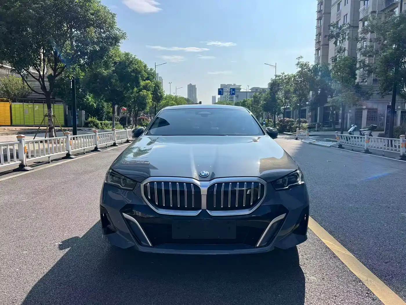 BMW i5 2024