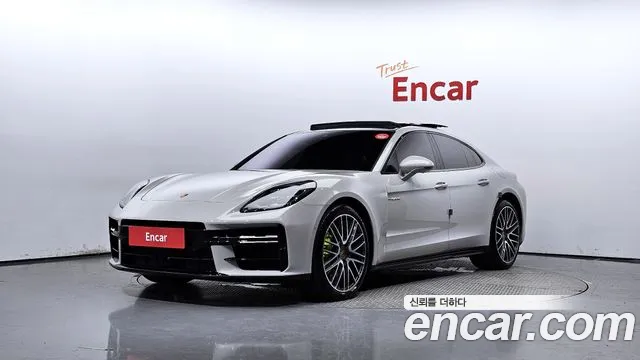 Porsche Panamera 2024