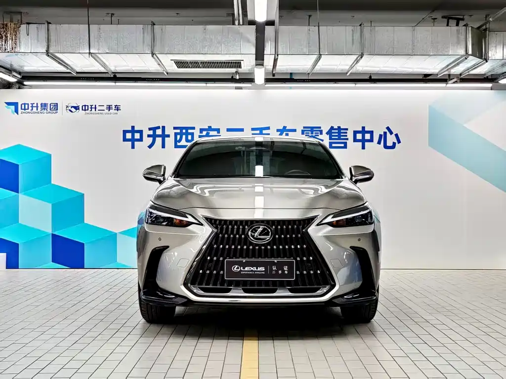 Lexus NX 2021