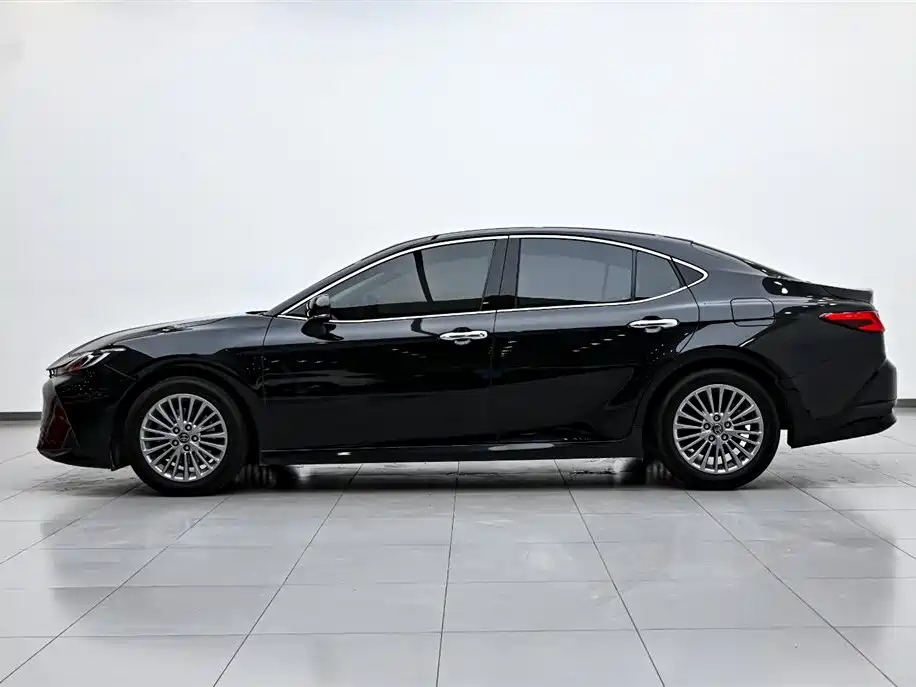 Toyota Camry 2024