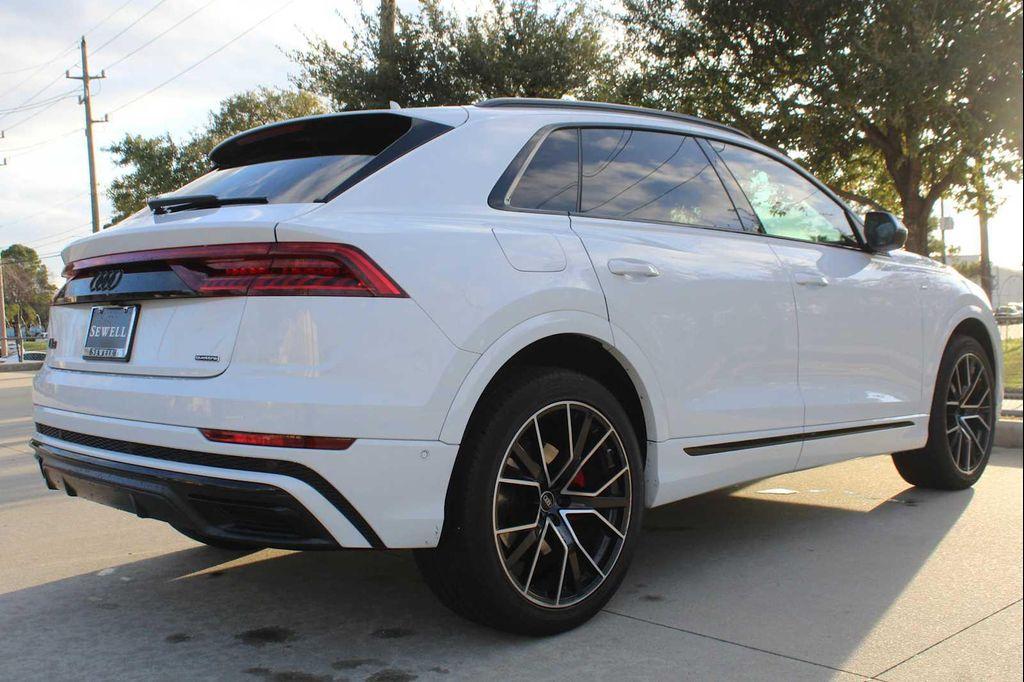 Audi Q8 2023