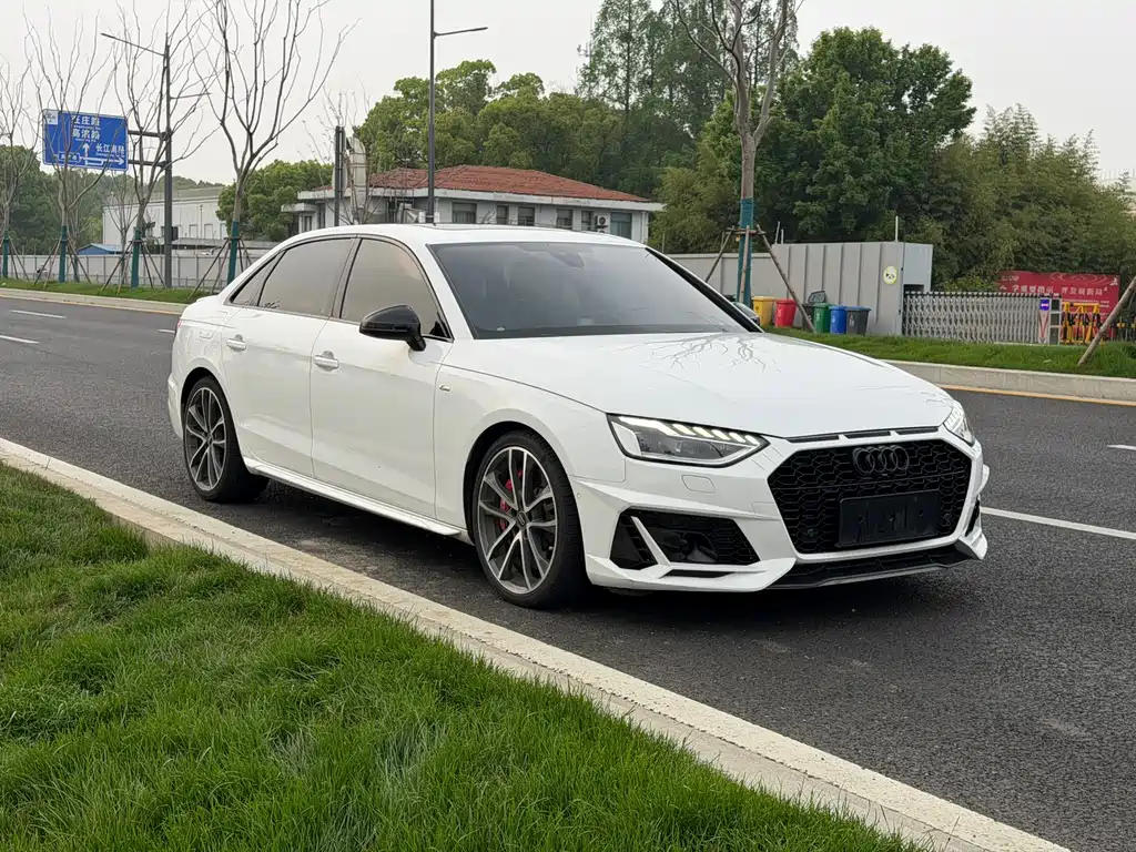 Audi A4 2021