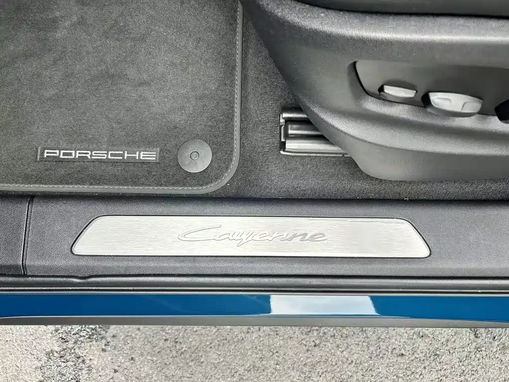 Porsche Cayenne 2025