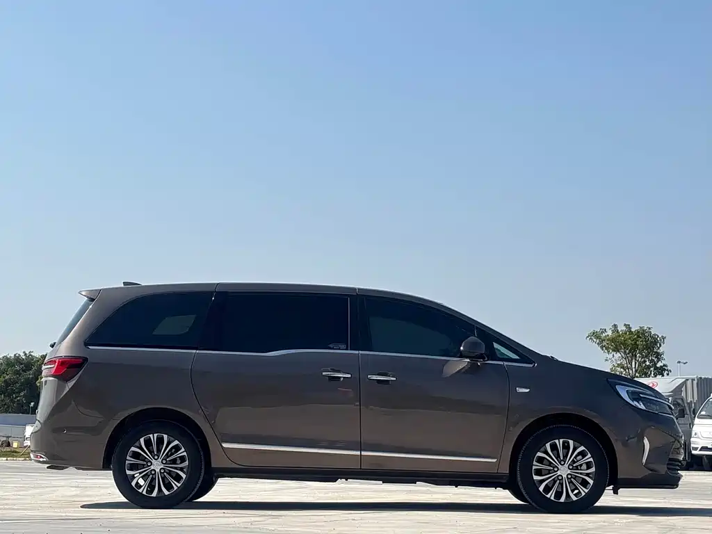 Buick GL8 2022
