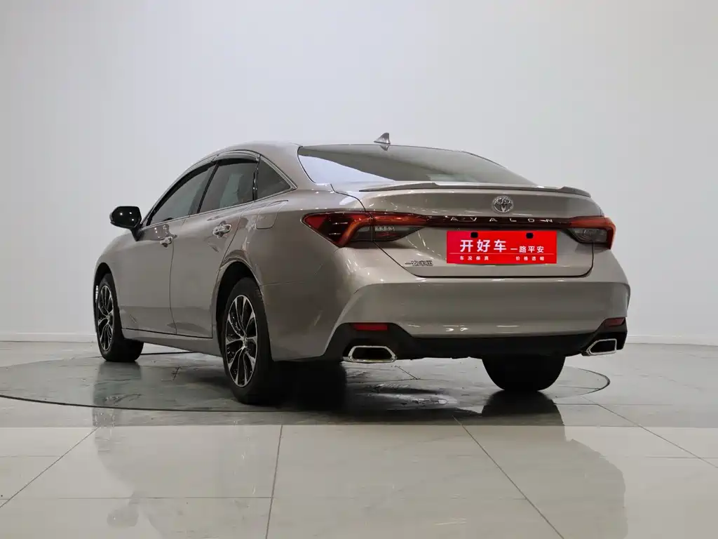 Toyota Avalon 2023