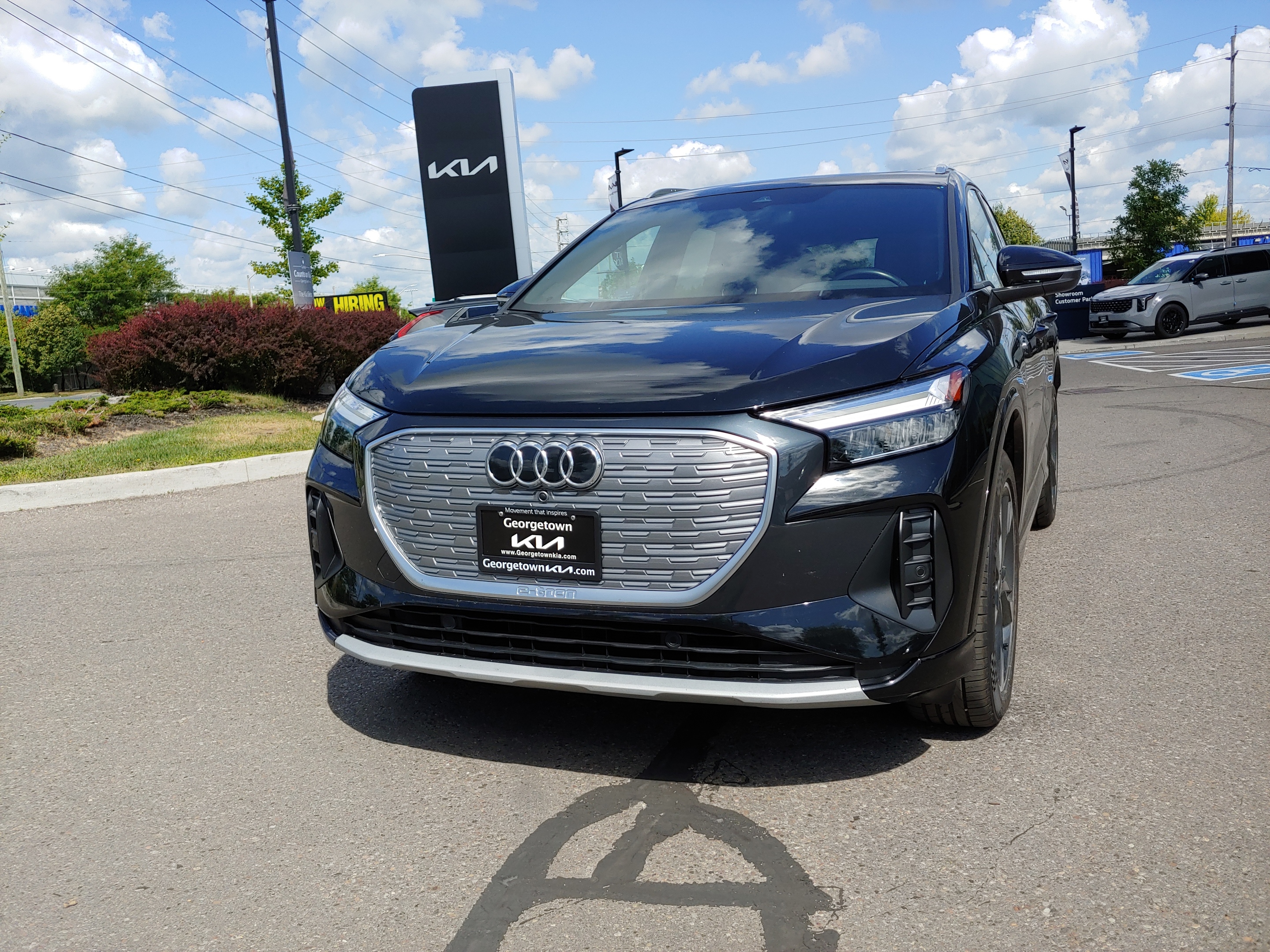 Audi Q4 e-tron 2023