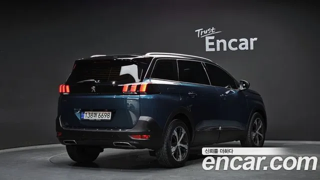 Peugeot 5008 2020