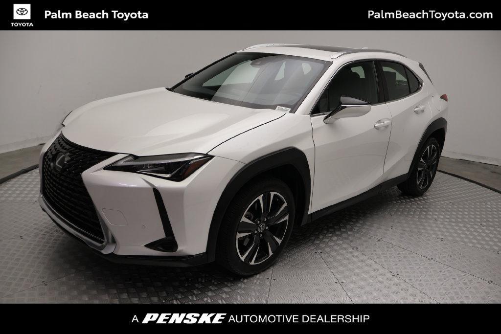 Lexus UX 2021