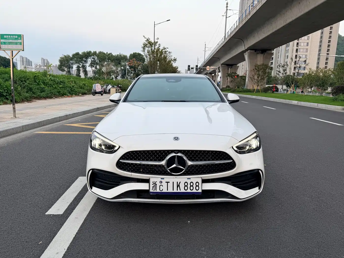 Mercedes-Benz C-Класс 2024