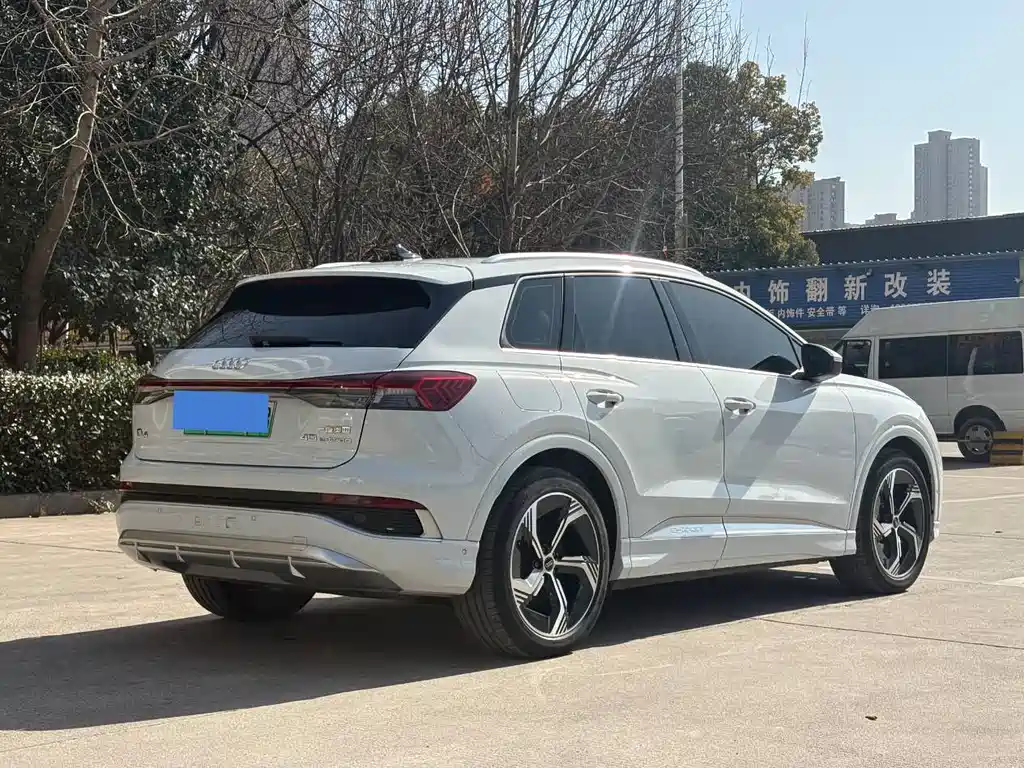 Audi Q4 e-tron 2022